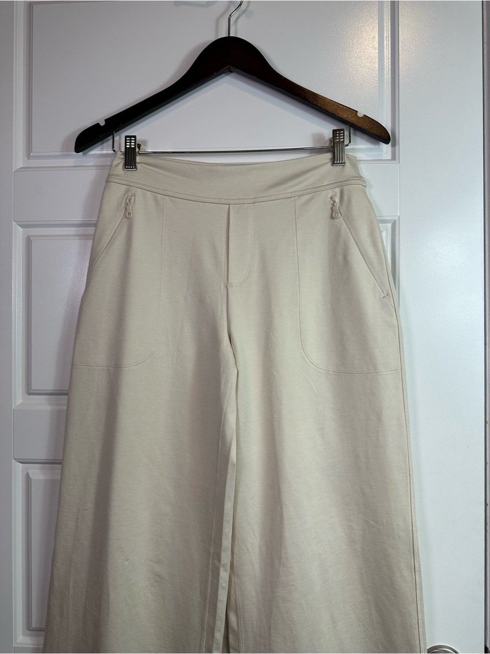 OFFLINE Aerie The Hugger Stretchy High Waist Wide Leg Trouser Size Medium NWOT - Picture 3 of 15